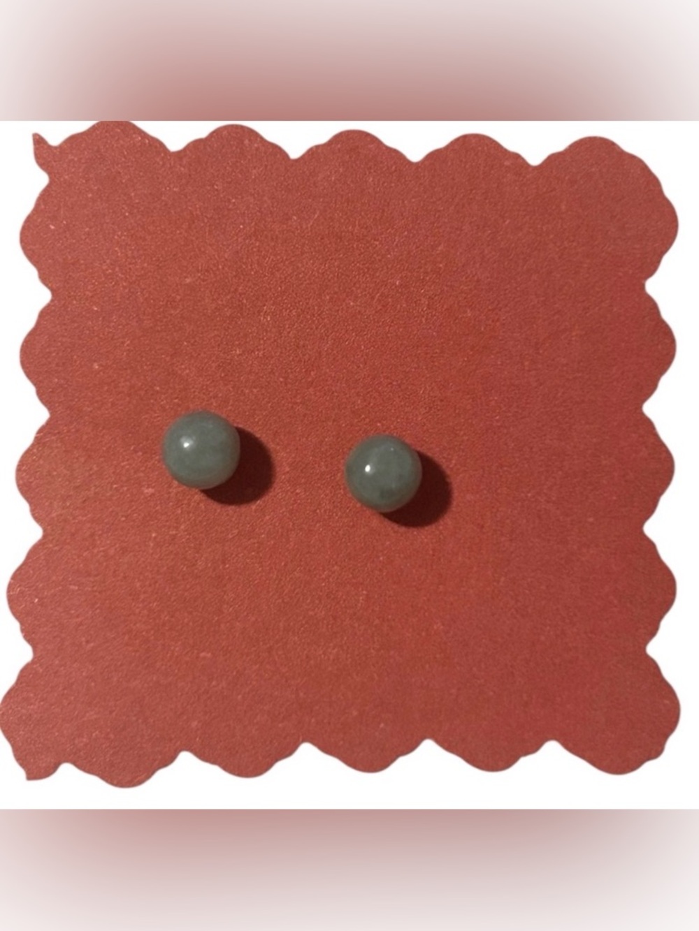 GREEN STONE STUD EARRINGS
